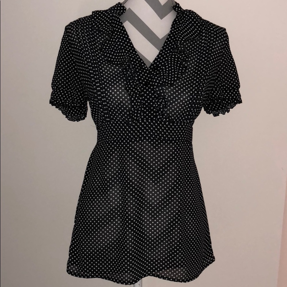 Polka dot Ruffle Top - Picture 2 of 8